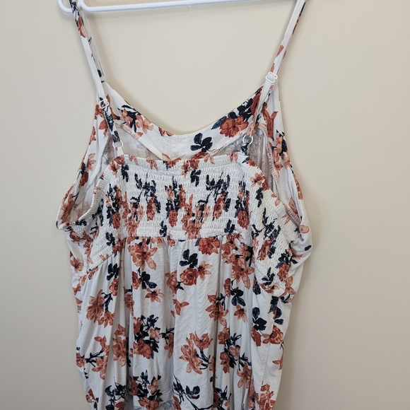 Floral Ricki's Tank Top - Picture 4 of 4